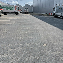 Gebruikte betonklinkers Lavaro Antraciet Losgestort