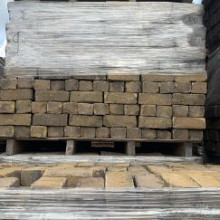 Oude gebakken Dikformaten Geel (op pallets)