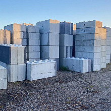 Nieuwe Megablokken 160x80x80 cm. (LxBxH) 8 Nok Restbeton