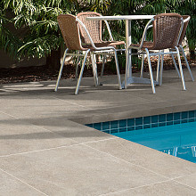 ROBUSTO CERAMICA 3.0 Lime taupe 80x80x3 cm