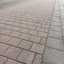 Gebruikte betonklinkers, 21x21x8 cm rood (op pallets)