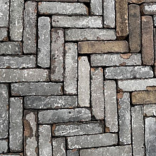 Oude gebakken waalformaten Lobith (op pallets)