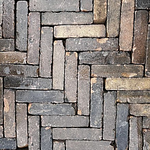 Oude gebakken waalformaten Lobith (op pallets)