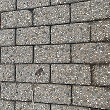 Gebruikte betonklinkers 21x10,5x7 cm op pallets