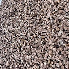 Italiaans porfier 4-8 gebruikt in bigbags á ca 1300 kg.