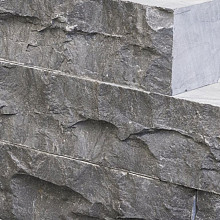 Hoekblok blue moon rockface 12x12x60 cm. 2 ruwe zijdes. rest gezaagd. hoek