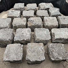 Belgische Porfier Kinderkoppen 16x16 gemêleerd in bigbags á 150 st.