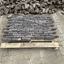 Oude gebakken waalformaten bruin paars (op pallets)