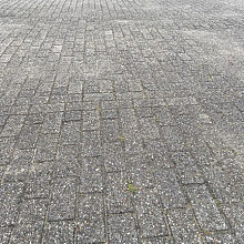 Gebruikte betonklinkers, 8 cm grijs/zwart, type Papendal Arnhem (op pallets)