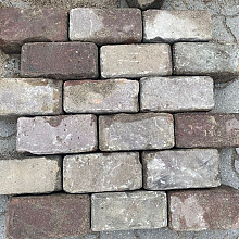 Oud gebakken keiformaat Wateringen (op pallets)