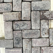 Oude gebakken keiformaten Veldhunten (op pallets)