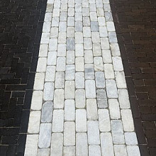 Gebruikte marmeren straatstenen, 20x10x5 cm (op pallets)