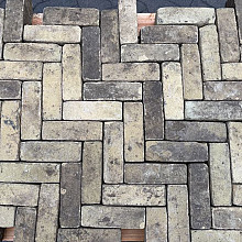 Oude gebakken dikformaten Tiel Oker (op pallets)