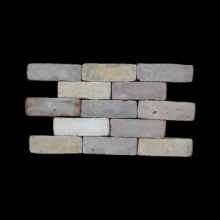 Oude gebakken dikformaten Deventer genuanceerd (op pallets)