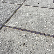 Gebruikte betonplaat 200x200x14 cm met hoeklijn B-keus