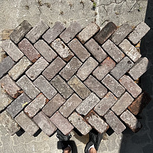 Oud gebakken keiformaten Soest (op pallets)