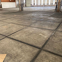 Gebruikte betonplaat 200x200x12 cm met hoeklijn A-keus