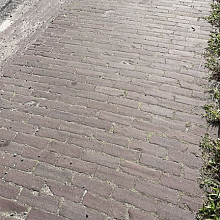Oud gebakken dikformaten Rood Paars (op pallets)