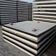 Betonplaat 200x200x14 cm grijs dubbel net glad met hoeklijn