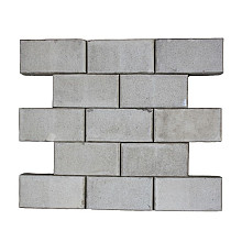 Oude gebakken keiformaten wit markeringssteen (op pallets)